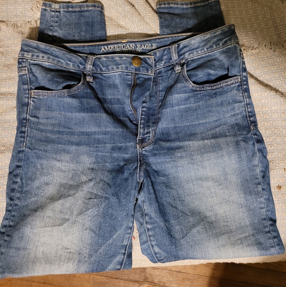 SIZE 12 American eagle skinny jeans